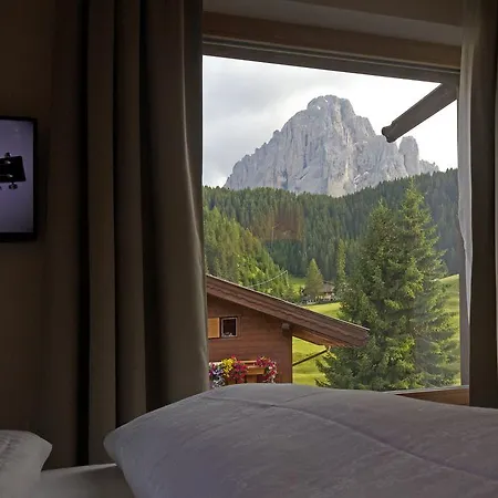 Garni Tramans Bed & Breakfast Selva di Val Gardena
